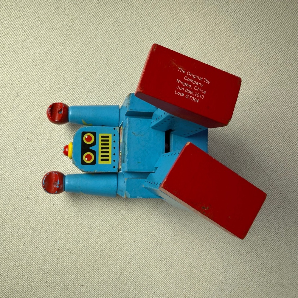 Original Toy Company Wooden Robot Blue Red Poseable Retro Toy GT304 2013 - Picture 6 of 12